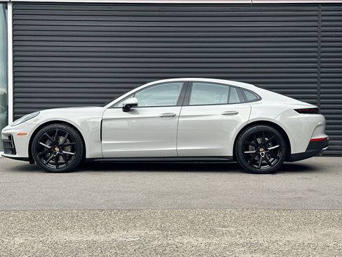 New 2026 Porsche Panamera RWD image 2