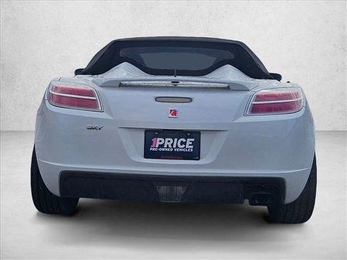 Used 2008 Saturn Sky w/ Premium Trim Package image 6
