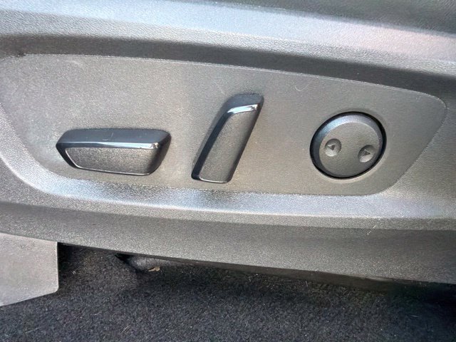 Used 2022 Nissan Pathfinder SL AWD/4WD image 25