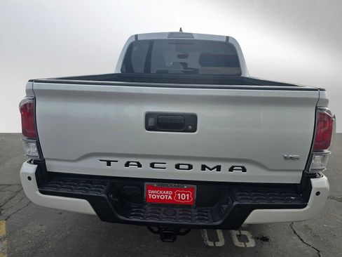 Used 2023 Toyota Tacoma TRD Sport image 4