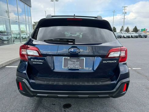 Used 2018 Subaru Outback 2.5i Premium image 3