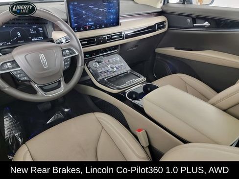 Used 2022 Lincoln Nautilus Reserve AWD/4WD image 32