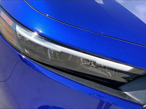 Used 2025 Honda Accord Sport image 27