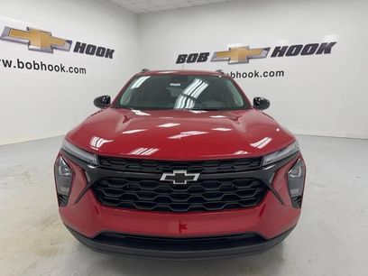 New 2026 Chevrolet Trax LT w/ Sunroof Package