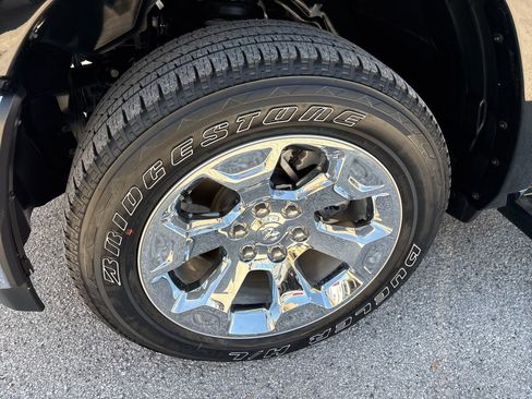 Used 2025 RAM 1500 Lone Star image 32
