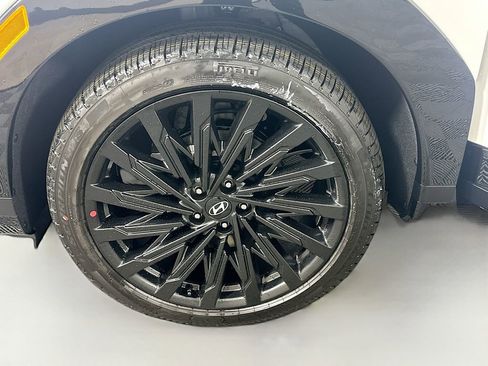 New 2026 Hyundai Santa Fe Calligraphy FWD image 22