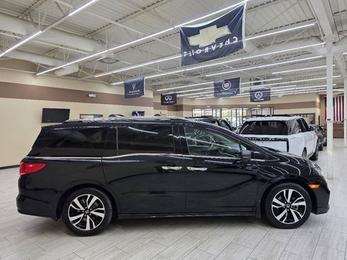 Used 2018 Honda Odyssey Elite image 5