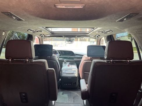 Used 2023 Cadillac Escalade V AWD/4WD image 51