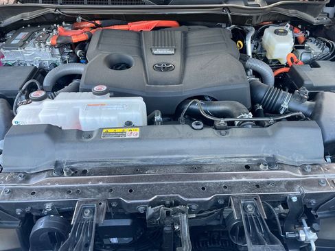 Certified 2025 Toyota Tundra 1794 Edition image 25