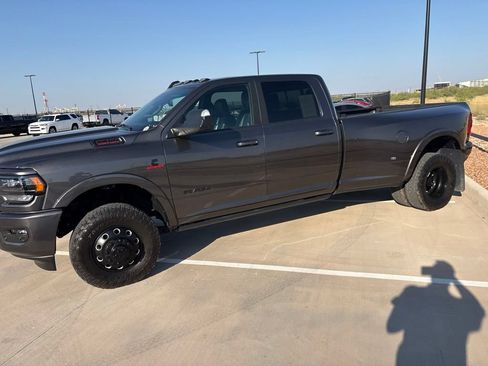Used 2022 RAM 3500 Limited AWD/4WD image 12