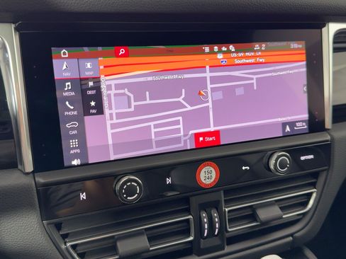 Certified 2026 Porsche Macan S AWD/4WD image 25