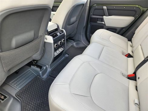 New 2026 Land Rover Defender 110 X-Dynamic SE image 20