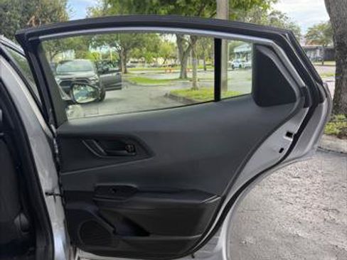 Used 2023 Toyota Prius LE FWD image 17