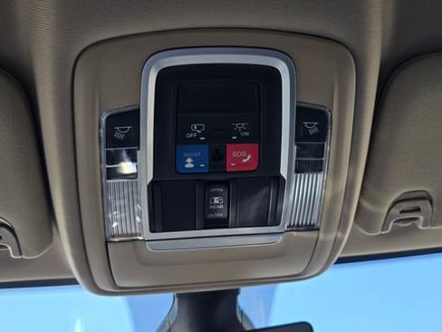 Used 2022 RAM 2500 Laramie image 26