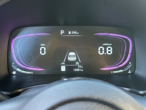 Used 2025 Kia Soul LX w/ LX Technology Package FWD image 23