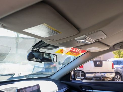 Used 2023 Nissan Altima 2.5 SV image 16