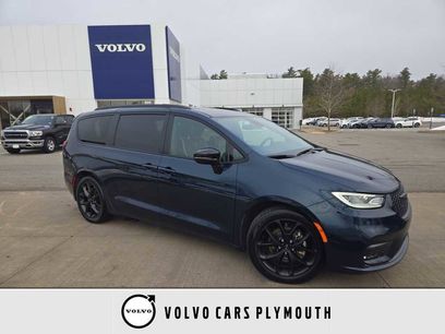 Used 2025 Chrysler Pacifica Limited