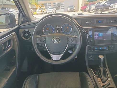 Used 2019 Toyota Corolla SE image 4