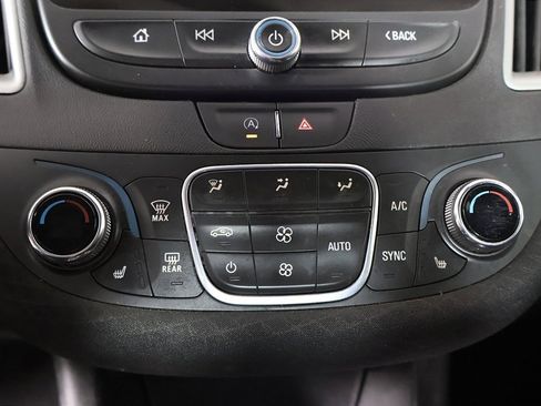 Used 2022 Chevrolet Malibu LT image 36