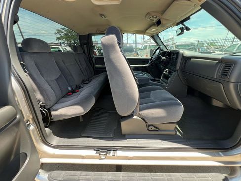 Used 2004 GMC Sierra 1500 SLE w/ Safe And Sound Package RWD image 67