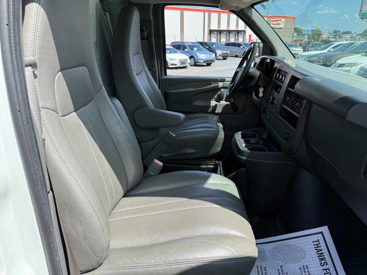 Used 2013 GMC Savana 2500 RWD image 21