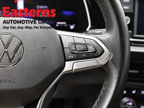 Used 2024 Volkswagen Jetta SE FWD image 16