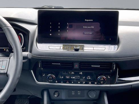 Certified 2025 Nissan Rogue SL w/ SL Premium Package FWD image 7
