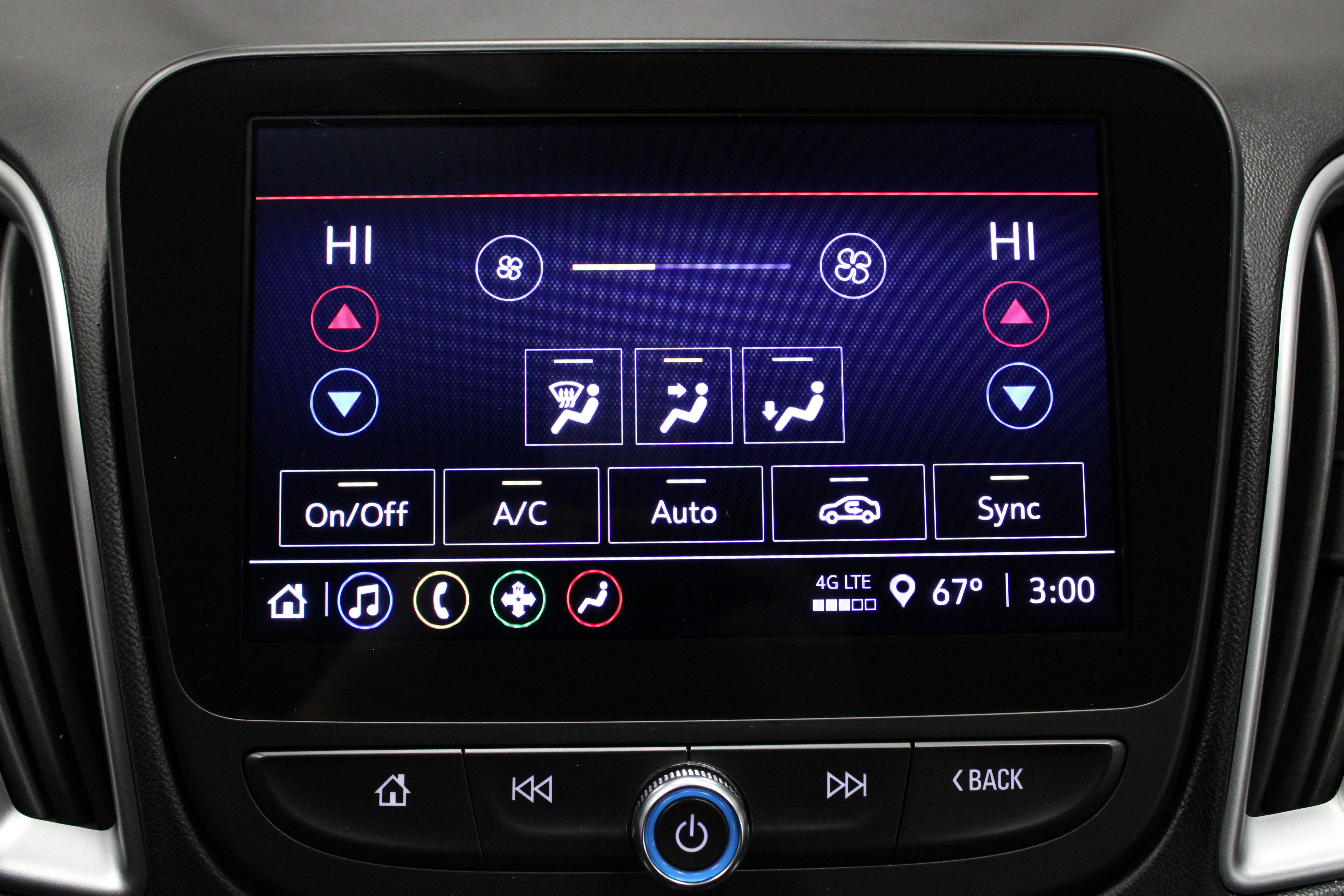 Used 2025 Chevrolet Malibu LT FWD image 24