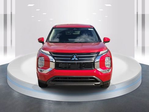 New 2026 Mitsubishi Outlander ES FWD image 2