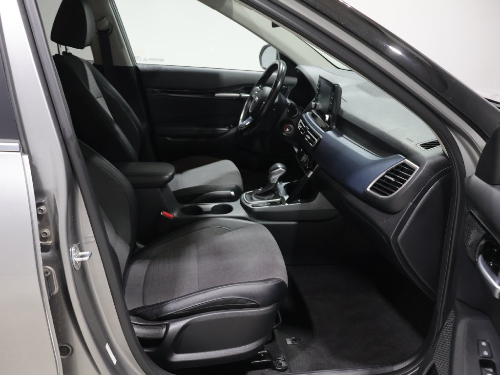 Used 2021 Kia Seltos S AWD/4WD image 22