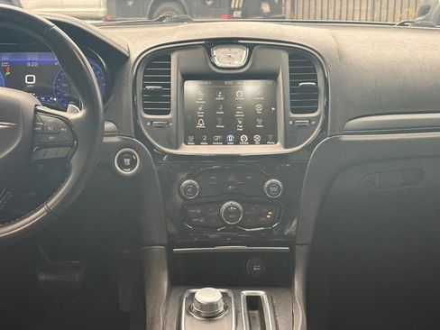 Used 2015 Chrysler 300 S RWD image 12