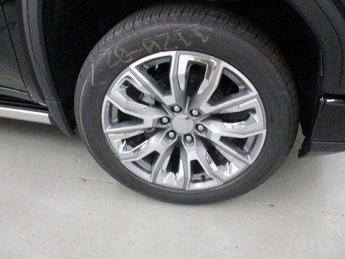 New 2026 GMC Sierra 1500 Denali w/ Denali Reserve Package image 4