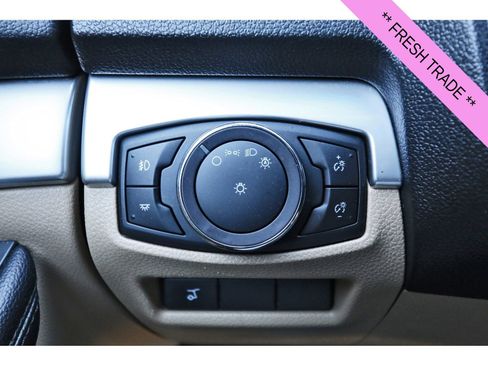 Used 2017 Ford Explorer XLT w/ Equipment Group 201A image 22