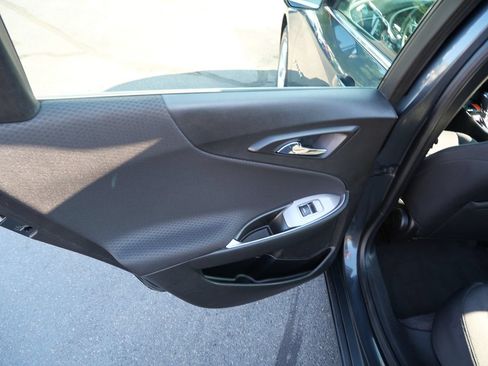 Used 2017 Chevrolet Malibu LS FWD image 18