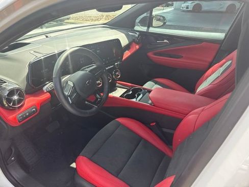 Used 2024 Chevrolet Blazer EV RS RWD image 4