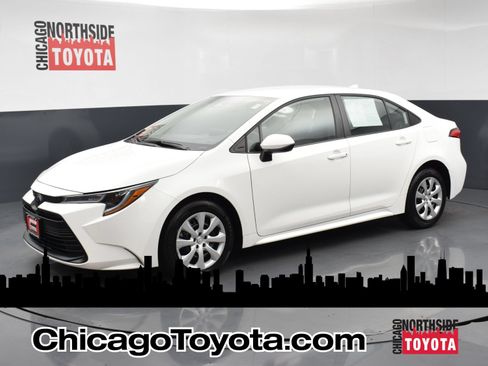 Used 2024 Toyota Corolla LE FWD image 1