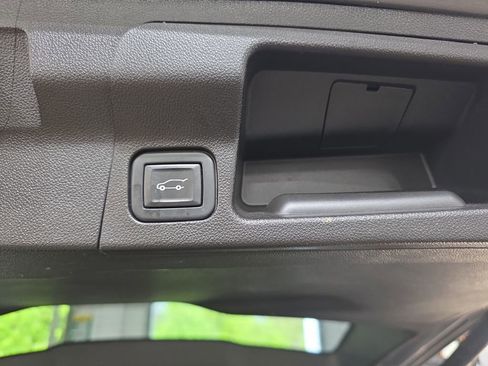 Used 2021 GMC Acadia SLE w/ Driver Convenience Package AWD/4WD image 15