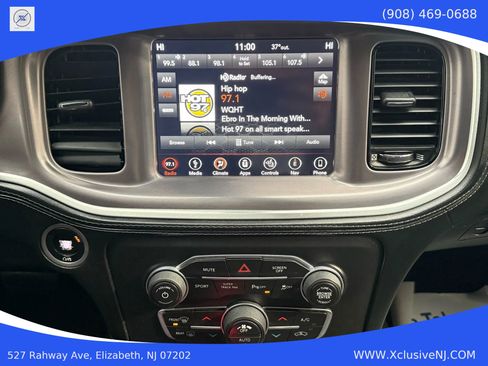 Used 2019 Dodge Charger SXT w/ Plus Group image 17