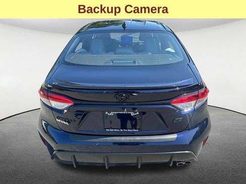 Used 2025 Toyota Corolla SE w/ SE Premium Package FWD image 9