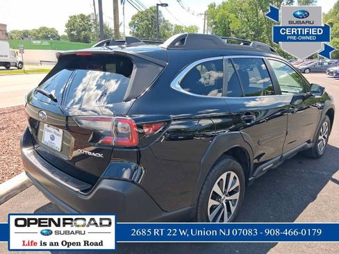Used 2023 Subaru Outback Premium AWD/4WD image 9