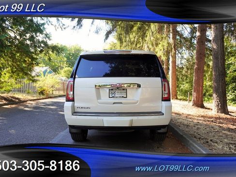 Used 2017 GMC Yukon Denali w/ Open Road Package AWD/4WD image 10