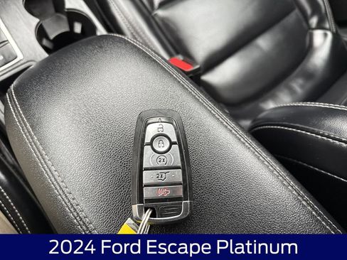 Used 2024 Ford Escape Platinum AWD/4WD image 28