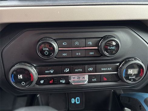 Used 2024 Ford Bronco Wildtrak image 32