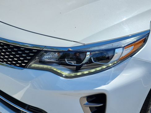 Used 2017 Kia Optima SX w/ Launch Edition Package FWD image 31