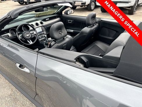 Used 2022 Ford Mustang Premium image 34