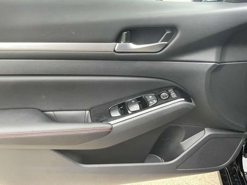 New 2025 Nissan Altima 2.5 SR image 15