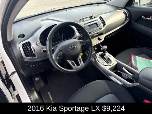 Used 2016 Kia Sportage LX AWD/4WD image 10