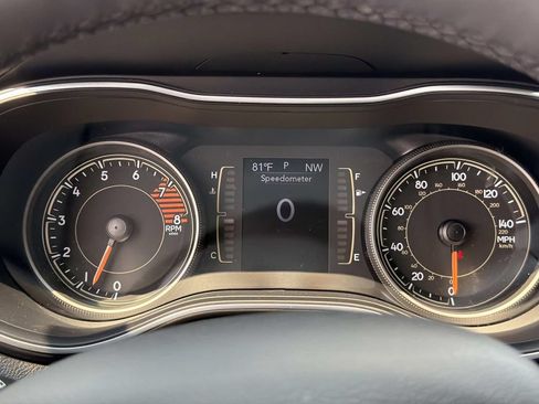 Used 2022 Jeep Cherokee Latitude w/ Sun & Sound Group AWD/4WD image 23