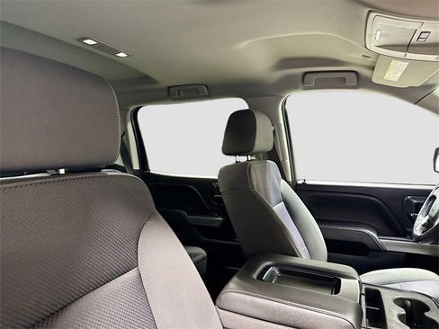 Used 2018 Chevrolet Silverado 1500 LT w/ LT Eassist Package image 26