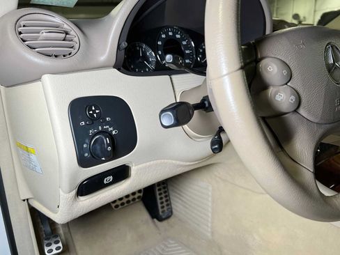 Used 2008 Mercedes-Benz CLK 350 Cabriolet image 21